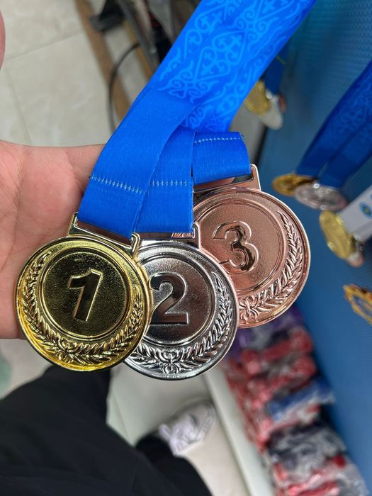 Медали кубки нам нация
