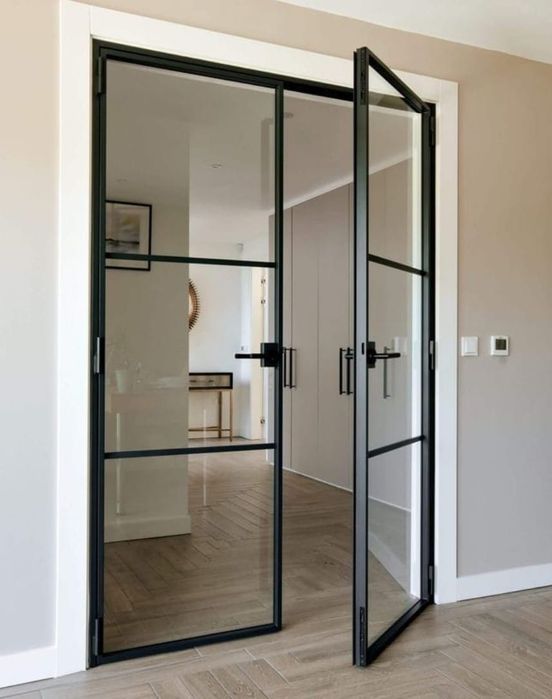 Uși interior sticlă