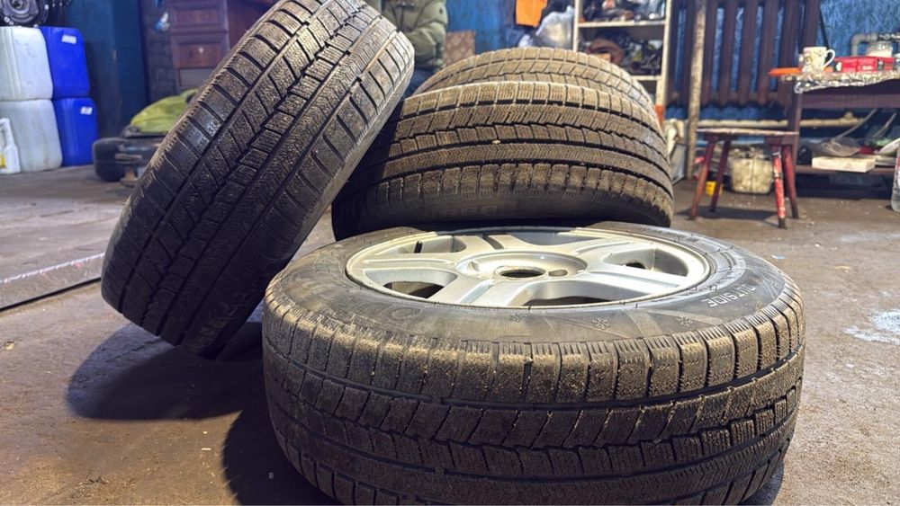 Липучка с дисками R16 ауди фольц