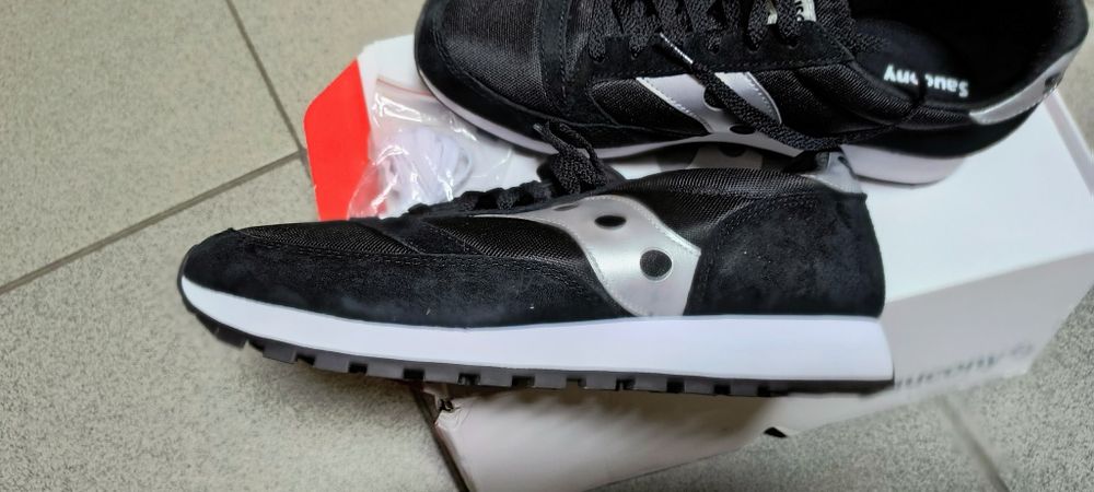 Нови спортни обувки 46 номер