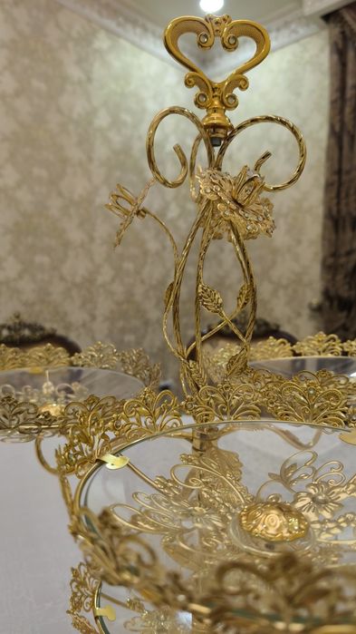 Стол учун чиройли 4 талик 2 этажка чинни