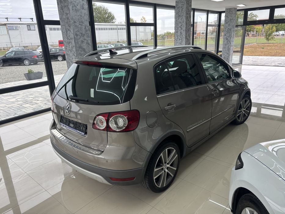 VOLKSWAGEN Golf Plus 2011 — imagine 2