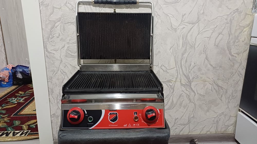 Продается изгара-тостер в хорошем состояние