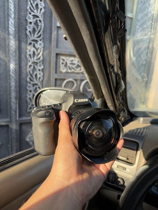 Фотоапарат Canon MARK 2  в Идеальном состояние никакой царапины