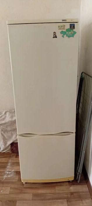 Продам холодильник