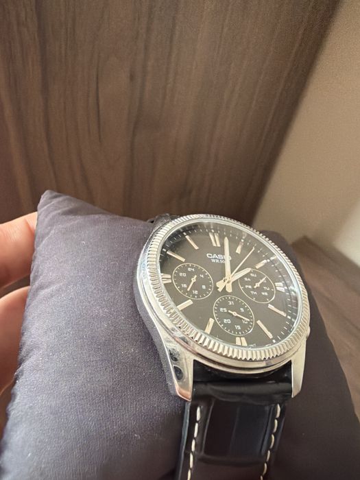Часовник Casio Enticer