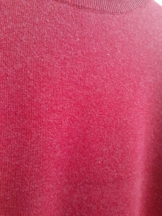 Bluza călduroasă cu guler.