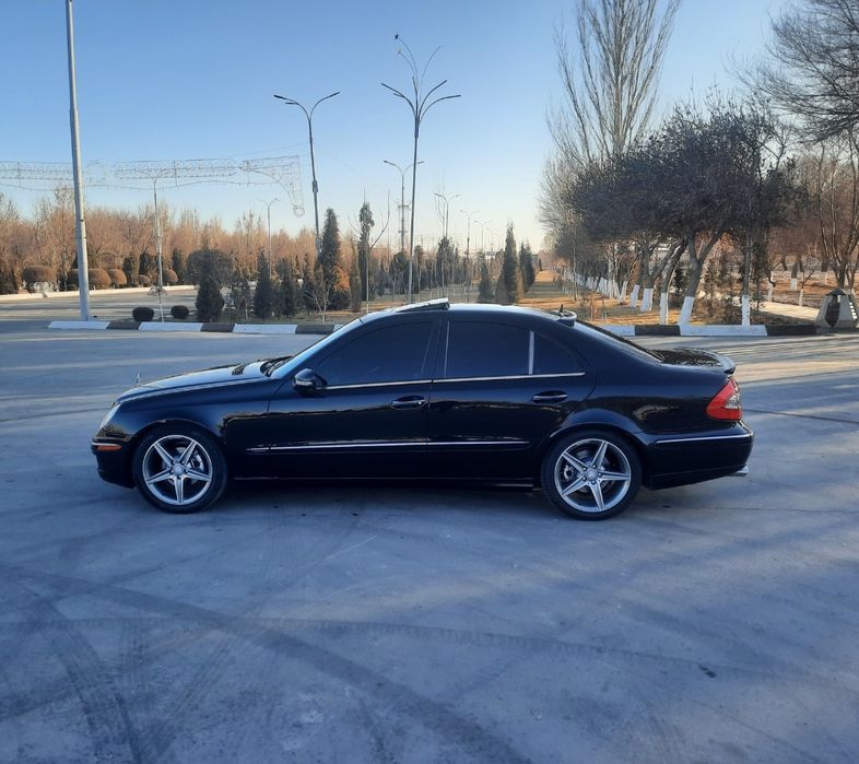 Mercedes benz  w211 год выпуска 2003