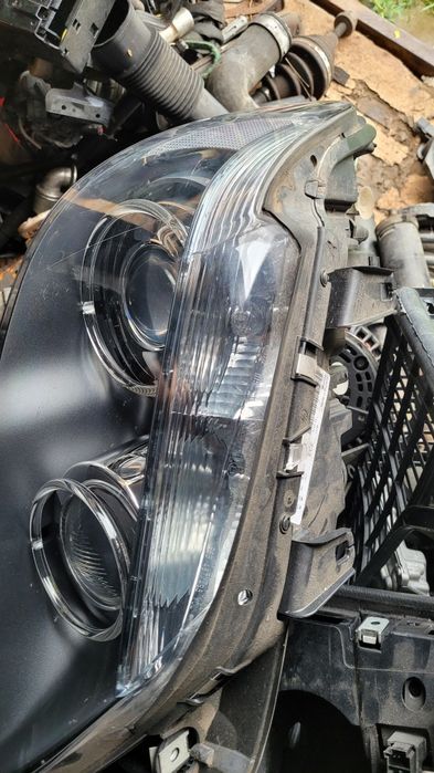 Десен фар за е65 фейс