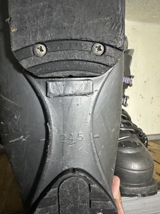 Продам ботинки ROSSIGNOL