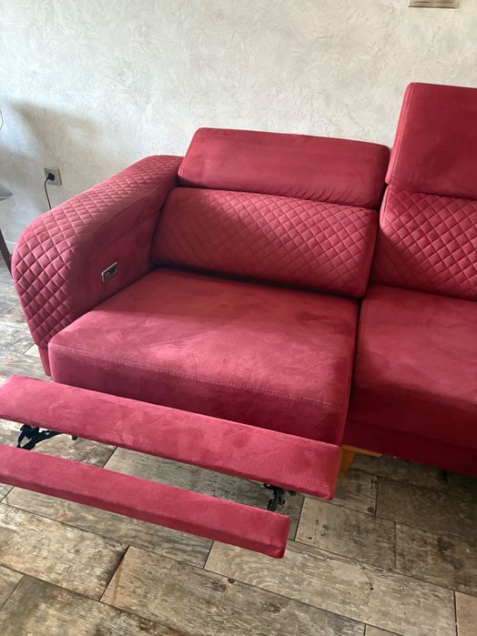 Ъглов диван с релакс механизъм