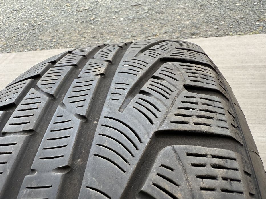 4бр. Зимни Гуми С Борд 225/55R/17 -PIRELLI- DOT:0317- 6.0мм+5.0мм