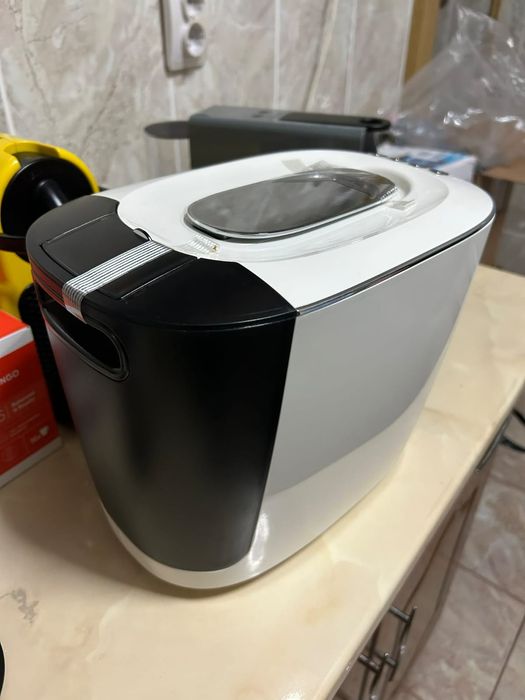 Vând apărat de cafea nou nouț nu este folosit deloc la 300 preț negociabil