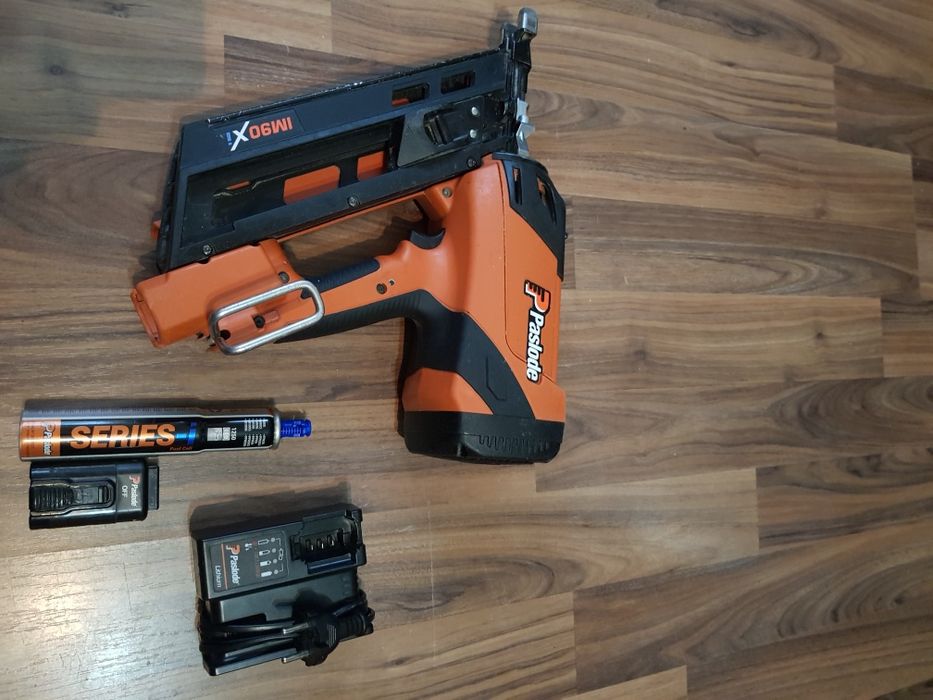 Pistol de cuie Paslode IM 90XI