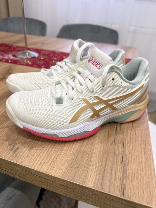 Дамски маратонки ASICS