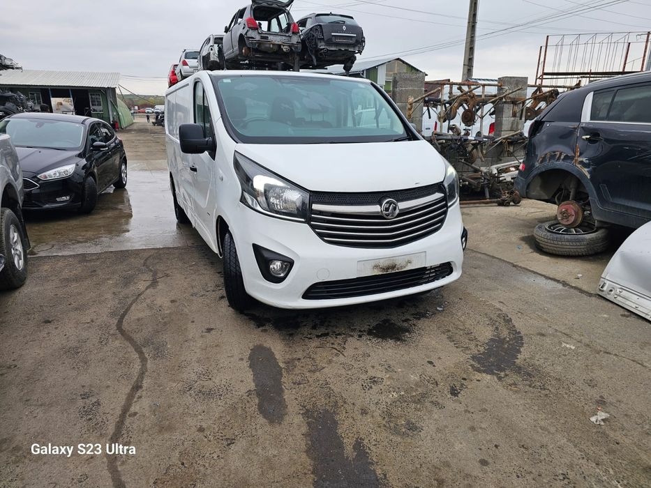 Dezmembram Opel Vivaro 2015 1.6dci Euro 5