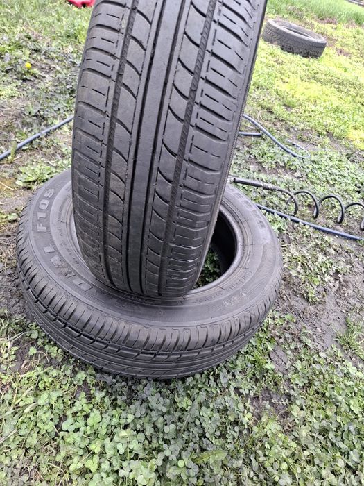 Vand 2 anvelope 185 65 15 ca noi vara