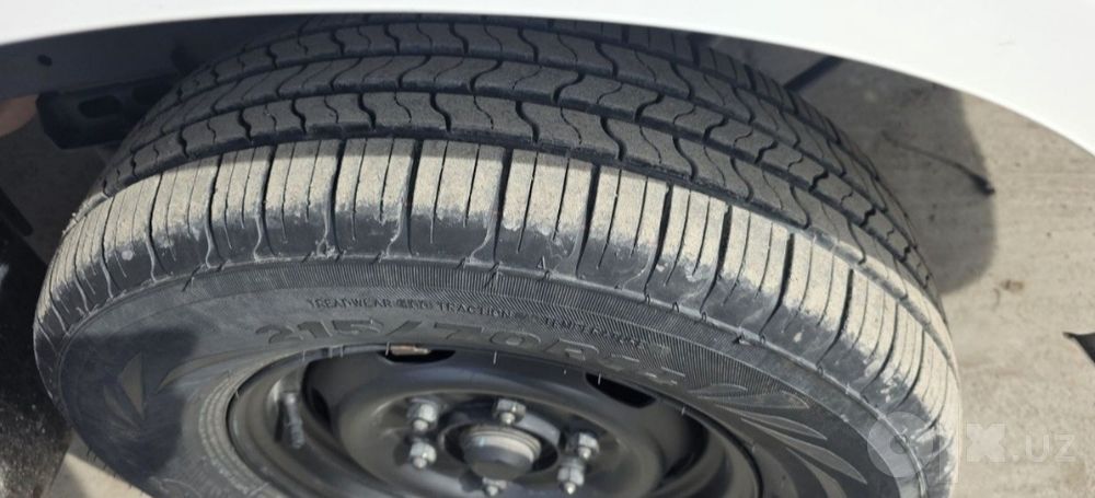 KIA BONGO sotiladi yuk bortli. 2023-yil