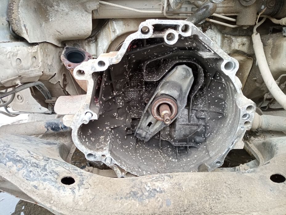 Cutie viteze manuală Passat B5.5 1.6 ALZ 5 trepte!