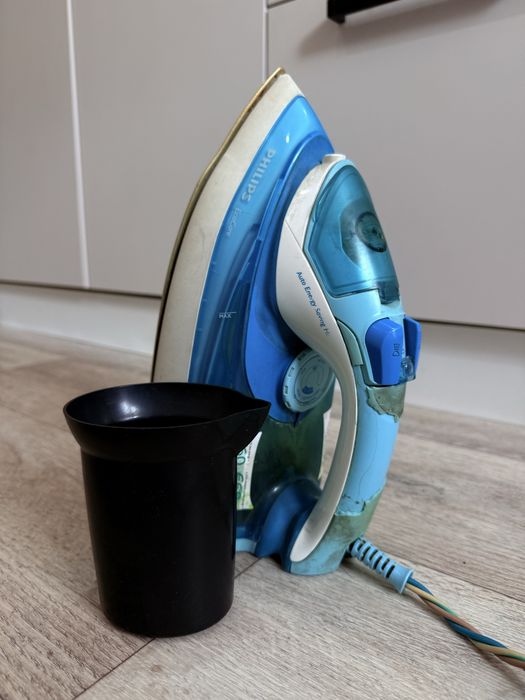 Утюг рабочий Philips