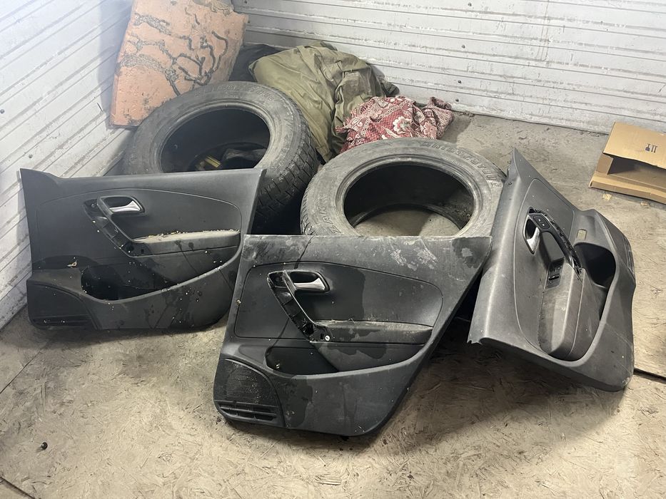 Двери пассат поло и обшивки
