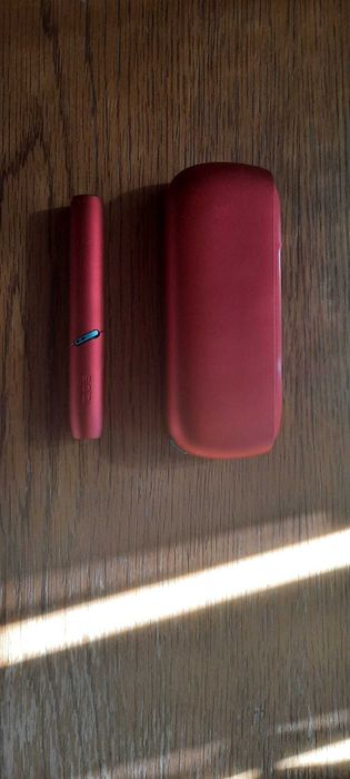 Starter Kit IQOS Originals Duo Scarlet, Fara incarcator.