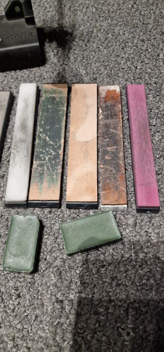 Dispozitiv de ascuțit cuțite