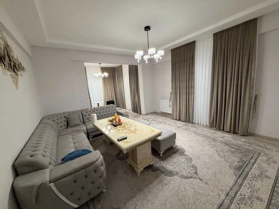 ЖК Zarafshan City , 3-х комнатная квартира , с евроремонтом. 79м2.