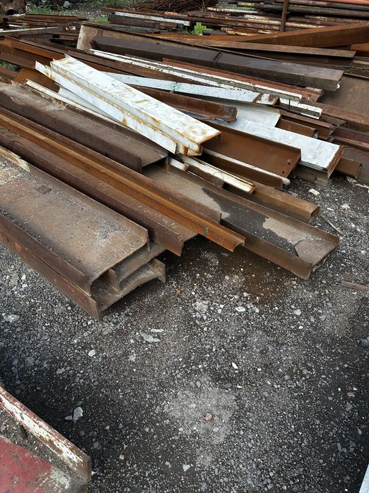 Продам б/у швеллера,балки