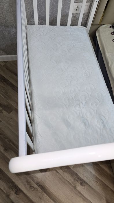 Детская кровать - манеж