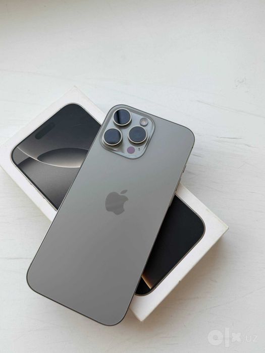 iphone 16 pro max в хорошем состоянии коробка есть свой телефон