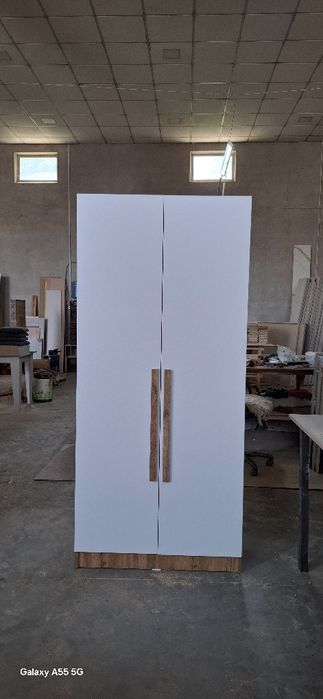 Шкаф висата 2 метр ширина 90см глубина 50см