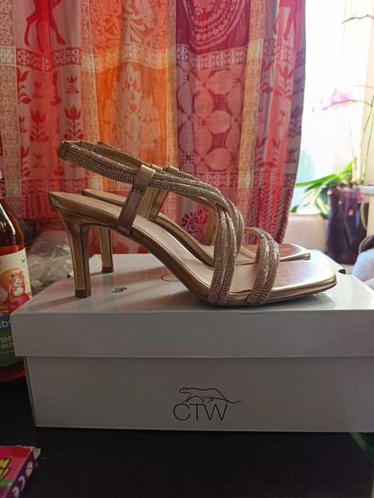 Официални обувки