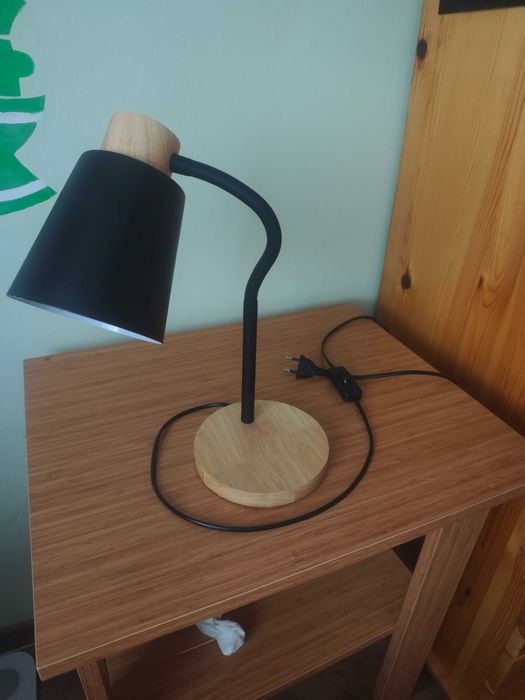 Лампа огъваща се във всички посоки