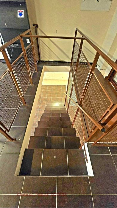 Продава се Офис в Русе, Ялта - 95 кв.м за 481 €/кв.м - Снимка #4