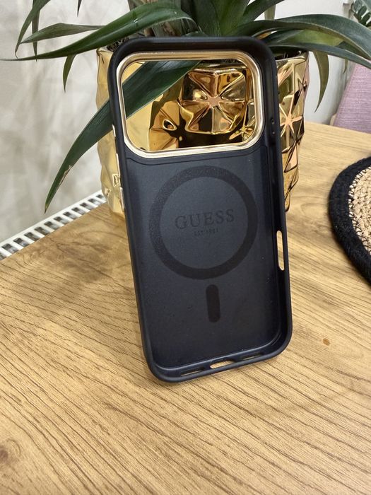 Кейс за iphone 17 pro