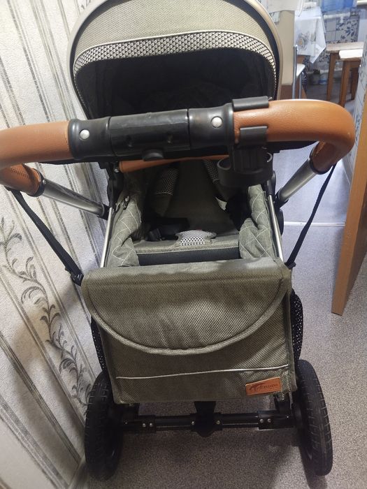 Продам коляску Зима-лето