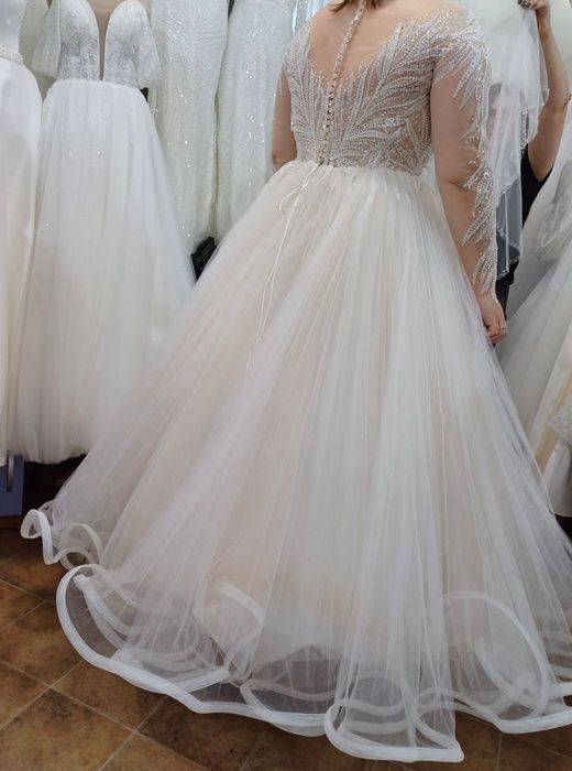 Vând rochie de mireasă