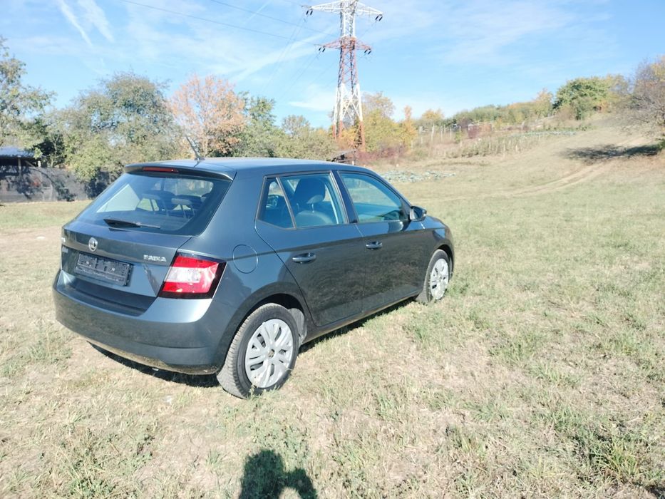 SKODA Fabia 2015 — imagine 3