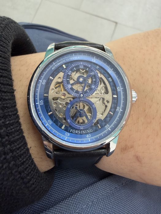 Часы механические новые