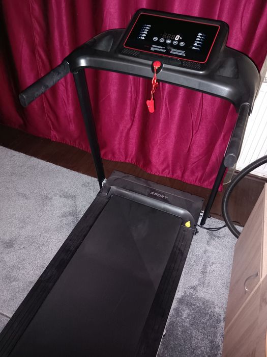 Banda de alergat electrica ProFit