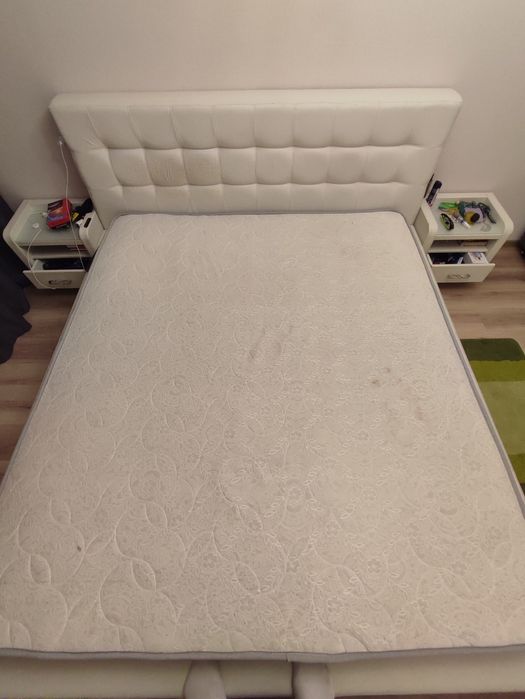 Продаеться кровать 200*220см