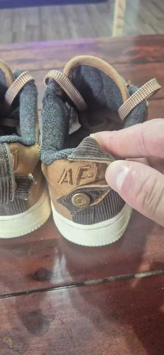Nike Air Force 1 Low x Carhartt WIP - Mărimea 35.5 - Ediție Limitată