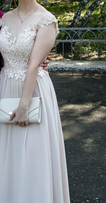 Продам красивое платье