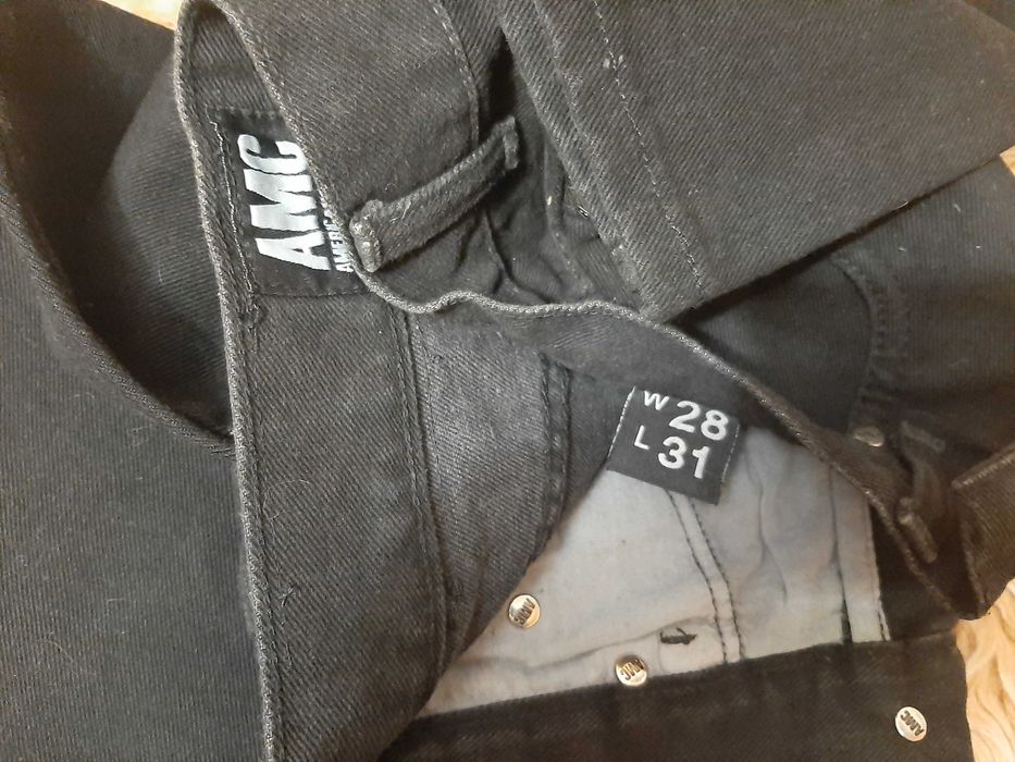 Blugi originali cu talie înaltă AMC (NOI)