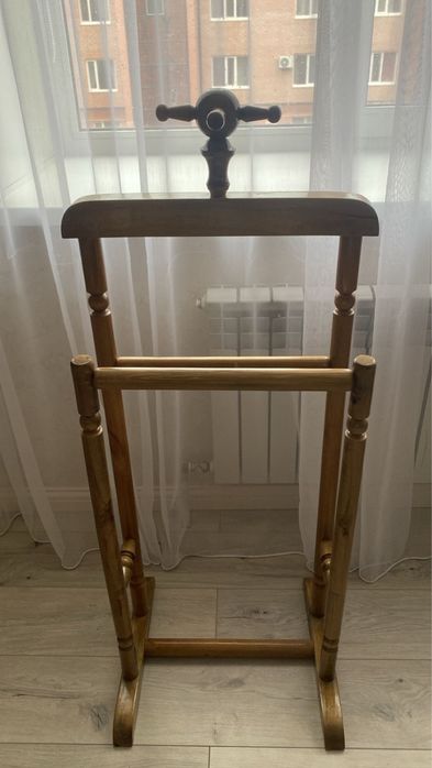 Вешалки напольные