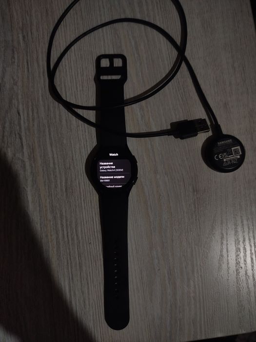 Смарт-часы Samsung Galaxy Watch 4 (40mm) R860 Black