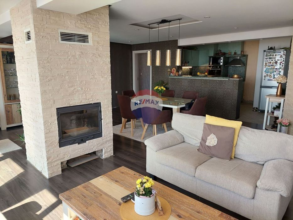 Продава се Къща в Варна, м-т Св. Никола - 650 кв.м за 659 €/кв.м - Снимка #9