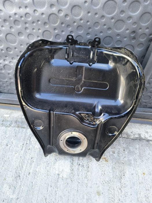 Резервоар Suzuki gsxr 600 750 k6