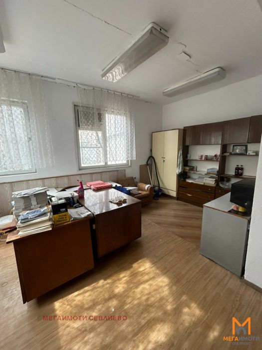 Продава се Заведение в Севлиево - 372 кв.м за 1 €/кв.м - Снимка #6